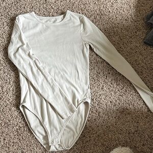 Old Navy Cream Long-Sleeve Snap Bodysuit
